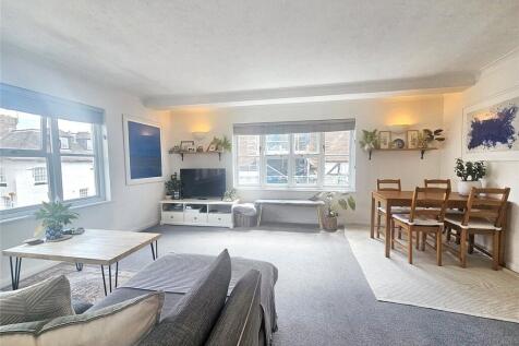 Midhurst GU29 2 bed apartment for sale