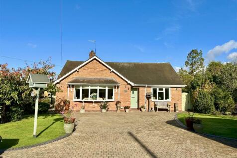 3 bedroom detached bungalow for sale