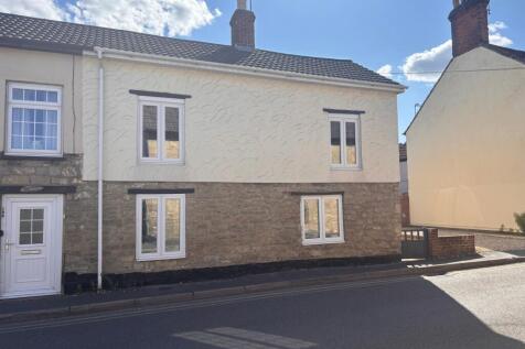Ermin Street, Swindon SN3 4 bed terraced house for sale