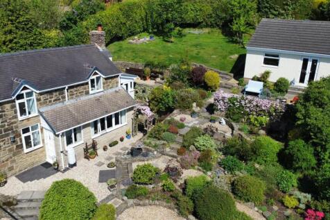 Nant Road, Coedpoeth, Wrexham 4 bed detached house for sale