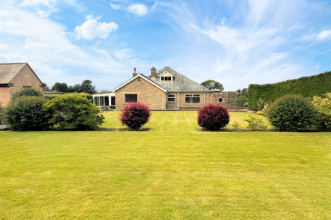 Clarksfield Road, Bolton Le Sands... 3 bed detached bungalow for sale