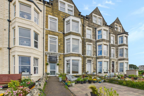 Marine Road East, Morecambe 8 bed terraced house for sale