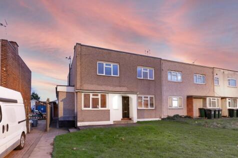 Studio flat for sale