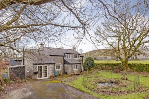 Priestcliffe Ditch, Buxton 3 bed detached house for sale