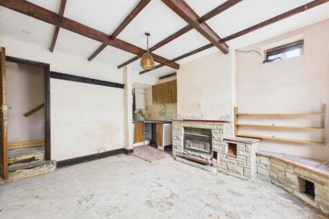White Lane, Bradford 2 bed house for sale