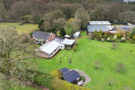 4 bedroom equestrian property for sale