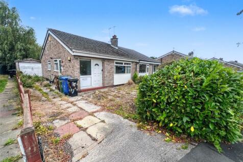 Fountains Road, Cheadle Hulme... 2 bed bungalow for sale