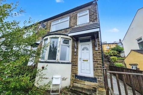 Park View Avenue, Halifax, West... 3 bed end of terrace house for sale
