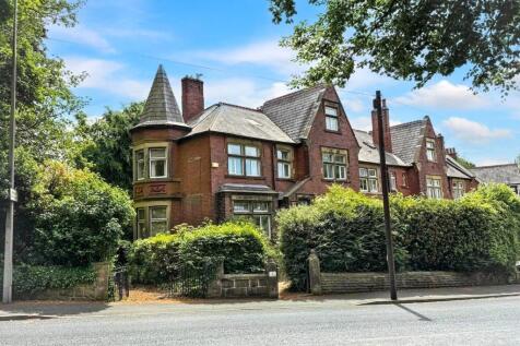 Gorse Road, Blackburn, Lancashire, BB2 5 bed townhouse for sale