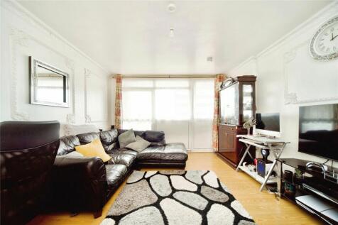 3 bedroom flat for sale