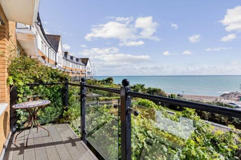 2 bedroom town house for sale