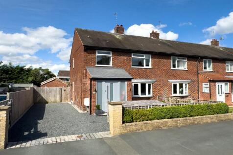 Robin Lane, Chelford 3 bed end of terrace house for sale
