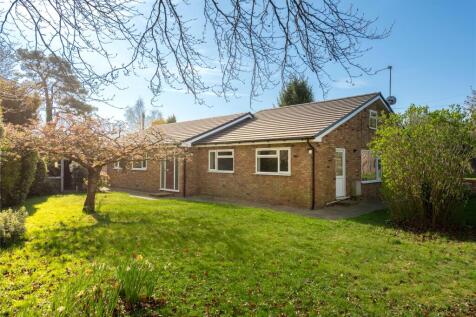 Main Road, Walters Ash, High Wycombe... 4 bed bungalow for sale