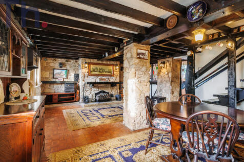 West Street, Ventnor PO38 3 bed cottage for sale