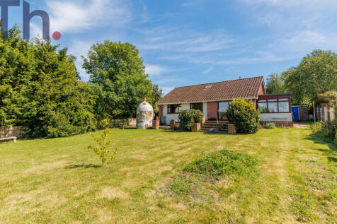 Warlands Lane, Newport PO30 3 bed detached bungalow for sale