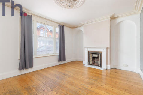 Newport PO30 3 bed terraced house for sale