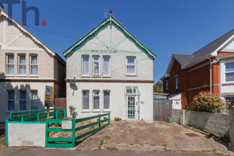 Sandown PO36 4 bed detached house for sale
