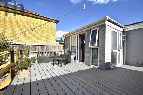 Haven Cottages, Ryde PO33 2 bed detached bungalow for sale