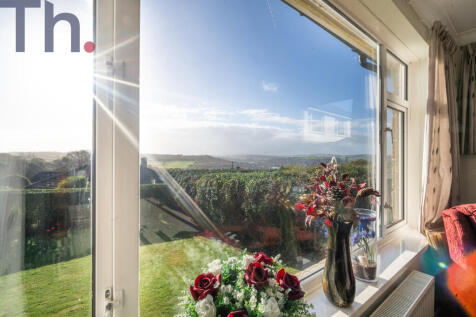 Newport PO30 3 bed detached bungalow for sale