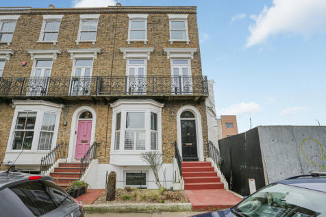 Westbrook Gardens, Margate, CT9 6 bed end of terrace house for sale