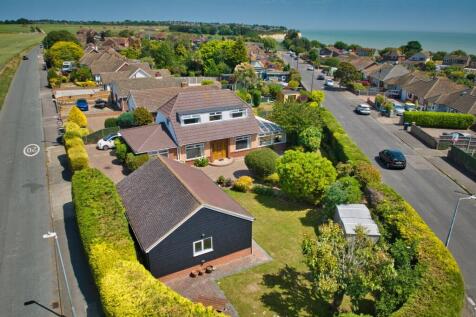 Cliffsend Road, Ramsgate, CT12 4 bed detached house for sale