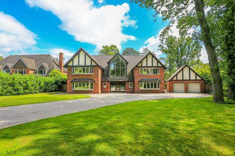 5 bedroom detached house for sale