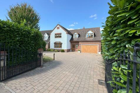 5 bedroom detached house for sale