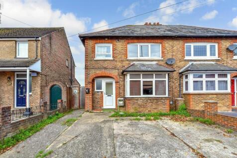 1 bedroom ground floor flat for sale