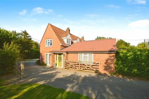 Harwich Road, Lawford, Manningtree... 4 bed semi
