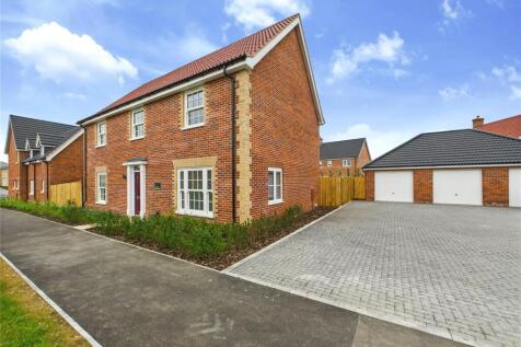 Jubilee Crescent, Mistley... 4 bed detached house for sale