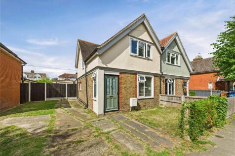 New Village, Brantham, Manningtree... 3 bed semi