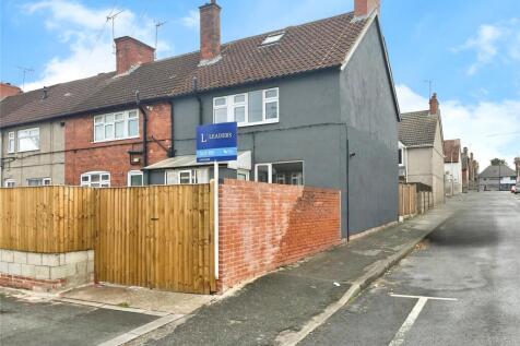 Fourth Avenue, Forest Town, Mansfield 3 bed end of terrace house for sale