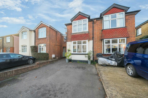 2 bedroom semi-detached house for sale