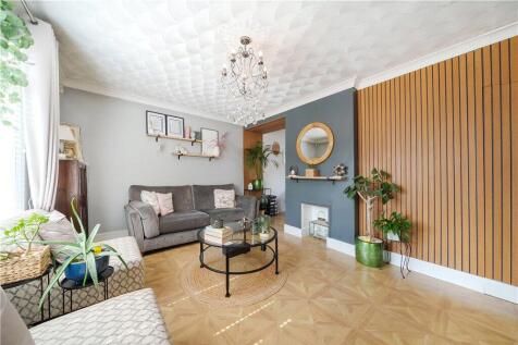 Maylands Road, Watford, Hertfordshire 3 bed end of terrace house for sale