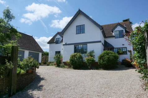 6 bedroom detached house for sale