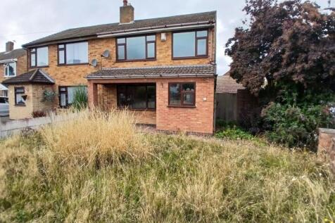 2 Fairacre Road, Barwell, Leicester... 3 bed semi