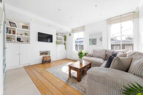 2 bedroom maisonette for sale