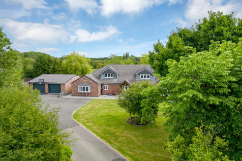 5 bedroom detached house for sale