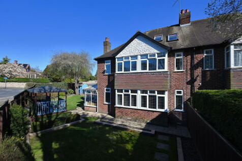 5 bedroom semi-detached house for sale