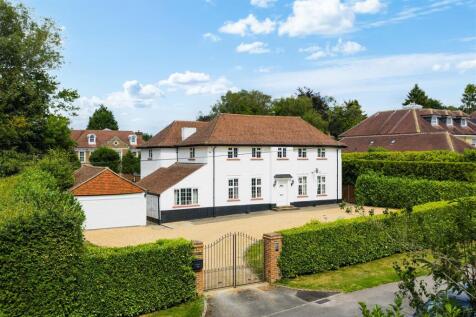 Warren Drive, Kingswood 6 bed detached house for sale