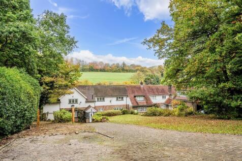 Kingswood, Surrey 3 bed cottage for sale