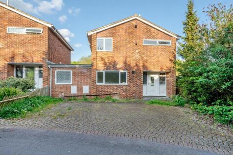 Galsworthy Drive, Caversham, Reading... 4 bed link detached house for sale