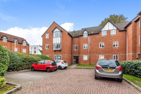 Radnor House, Rembrandt Way, Reading... 2 bed apartment for sale