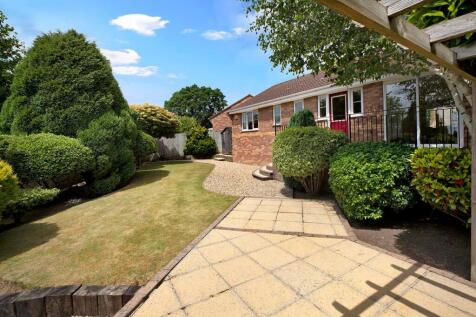 Rendells Meadow, Bovey Tracey, TQ13 3 bed detached bungalow for sale