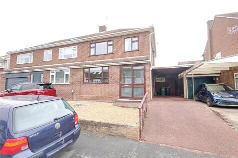 Pear Tree Walk, Cheshunt, Waltham... 3 bed semi