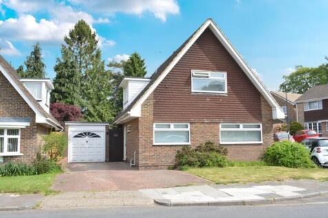 St Catherines Road, Pound Hill, RH10 3TA 4 bed detached house for sale