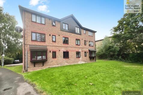 Chestnut Road, Vange 1 bed flat for sale