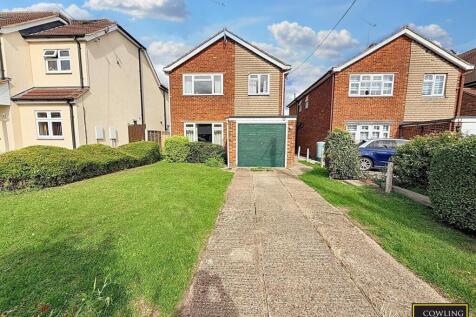 Wick Beech Avenue, Wickford 3 bed detached house for sale