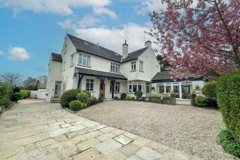 6 bedroom detached house for sale