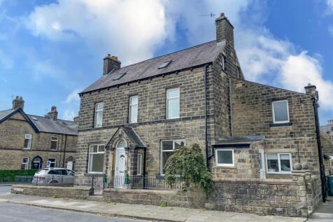 Green Avenue, Silsden 4 bed end of terrace house for sale